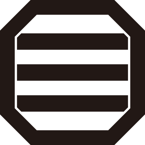 平隅切り角内に三つ引き紋