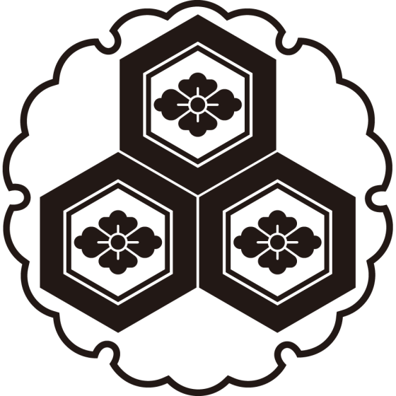 糸雪輪に三つ盛り亀甲に花菱紋